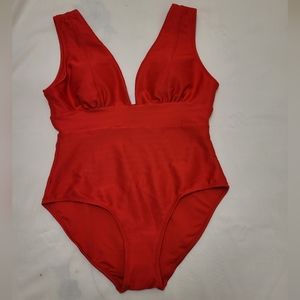 swimsuit -1 piece, size M NWOT
